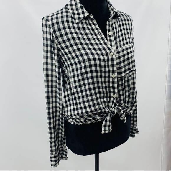 Abound Black & White Plaid Button Down Shirt - Picture 6 of 11